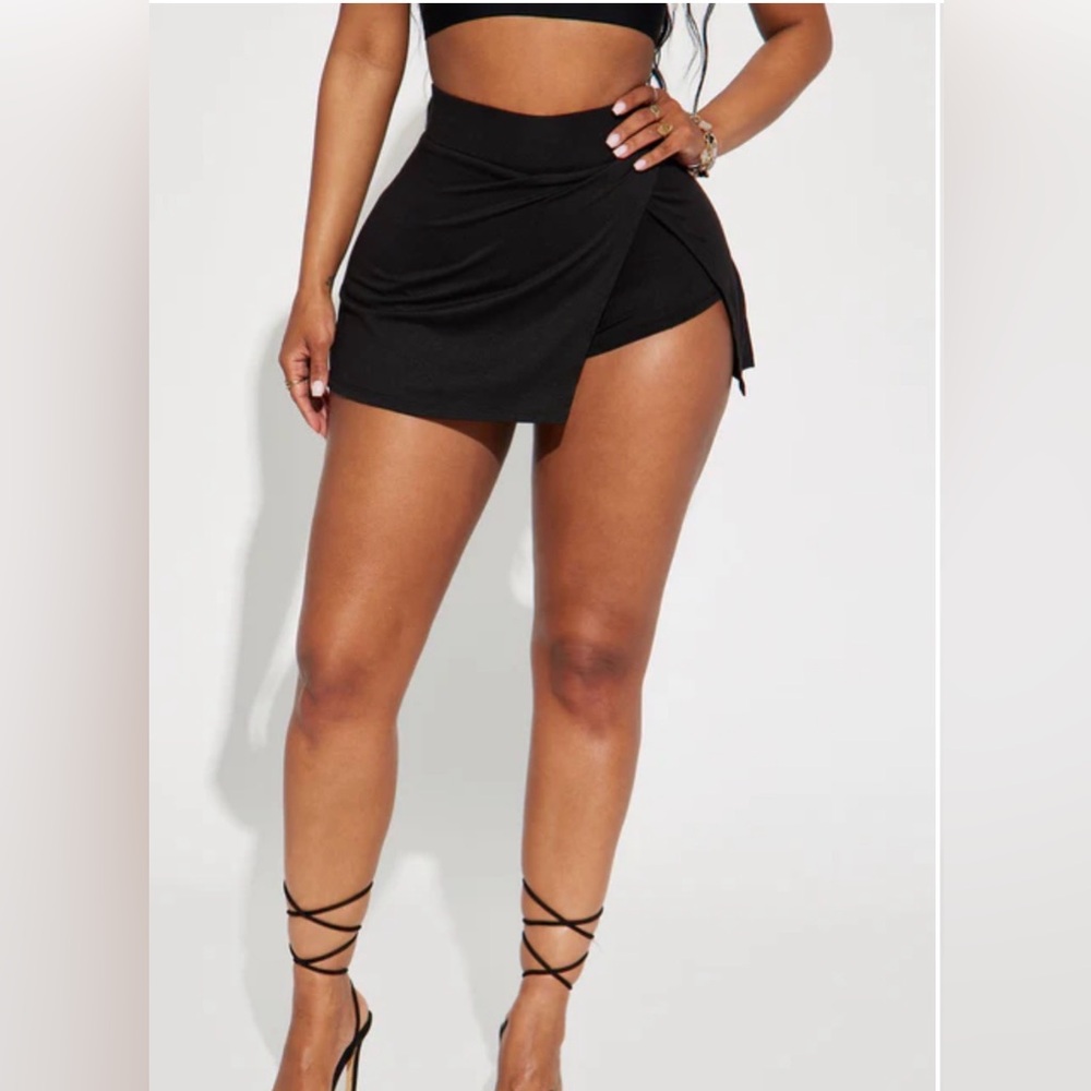 Fashion Nova Black Mini Skirt